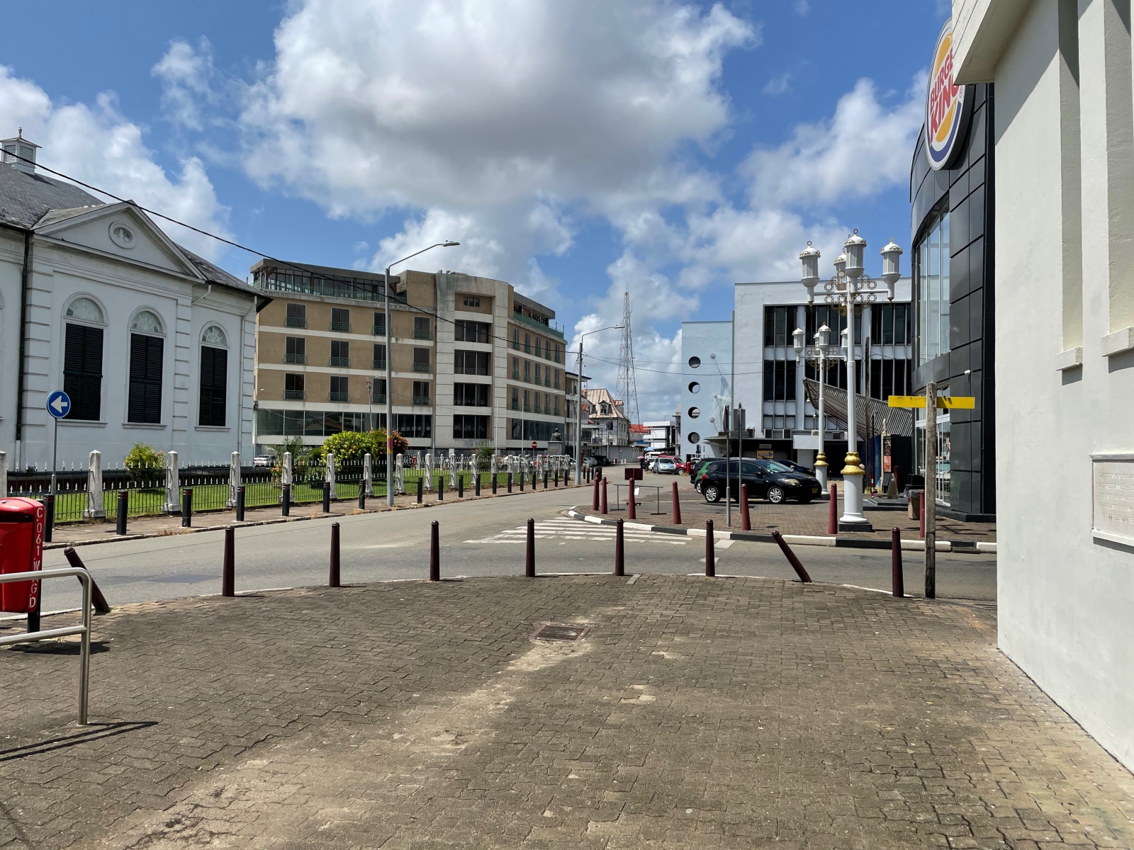 Zicht op Kerkplein richting Keizerstraat