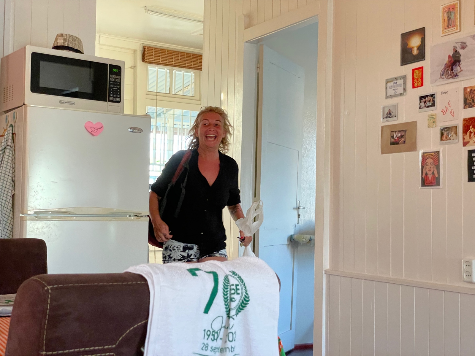 Jess komt na een fikse workout op Sportclub Oase aan op de Van Lansbergestraat